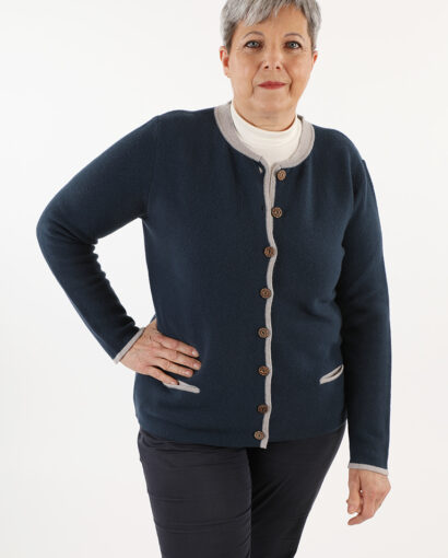 Giacchina tirolese da donna in pregiata lana e cashmere con bottoni con stella alpina - Tirol Lorenza