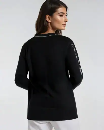 Maglieria, maglificio annamaria, moda italiana, produzione artigianale, abbigliamento di alta qualità, maglie donna, felpe personalizzate, stile italiano, vestiti in cashmere e lana, moda uomo e donna.
