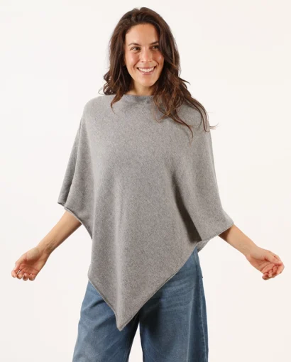 Poncho in lana da donna con scollo a barchetta - Poncho Triangolo