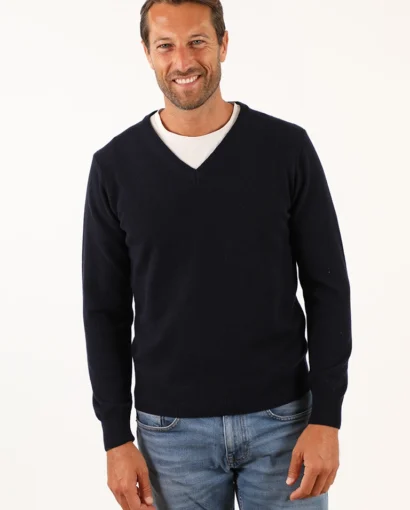 Scollo a V da uomo in lana merinos e cashmere - V Uomo Canada